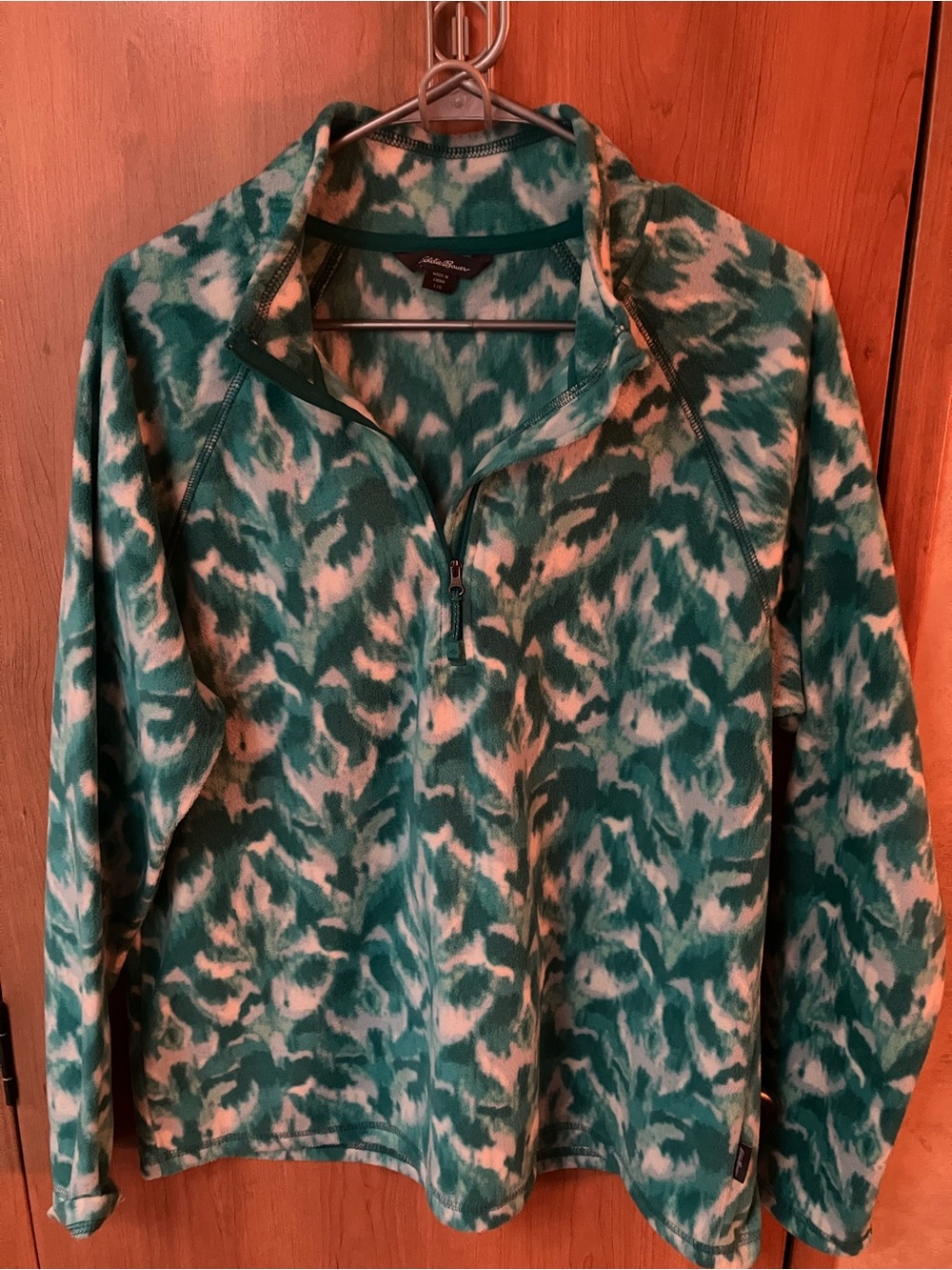 Eddie Bauer Womenโs size L Turquoise Leaf Ilkat Pattern 3/4 zip up pullover